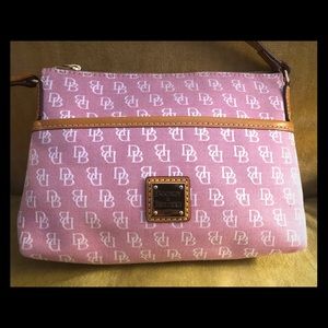 Perfect cond pink Dooney & Bourke cross body bag